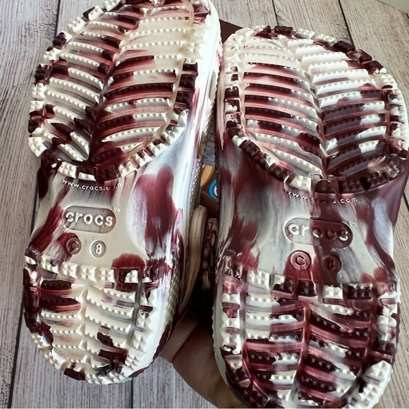 CROCS Classic Cocoa Puffs Clogs 8 NWT - Picture 4 of 5